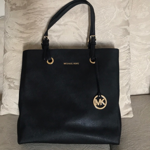 Michael Kors Black Tote - Picture 1 of 16